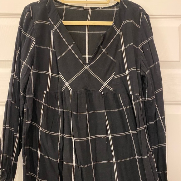 Old Navy V Neck Blouse - Picture 1 of 1
